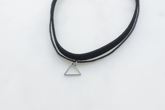 Choker kun Triangulo